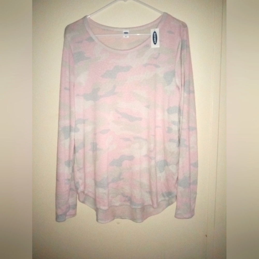 Old Navy Pink Camo Long Sleeve